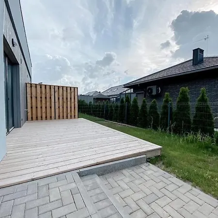 Apartment Away From The City, Closer To The Sea 2br *